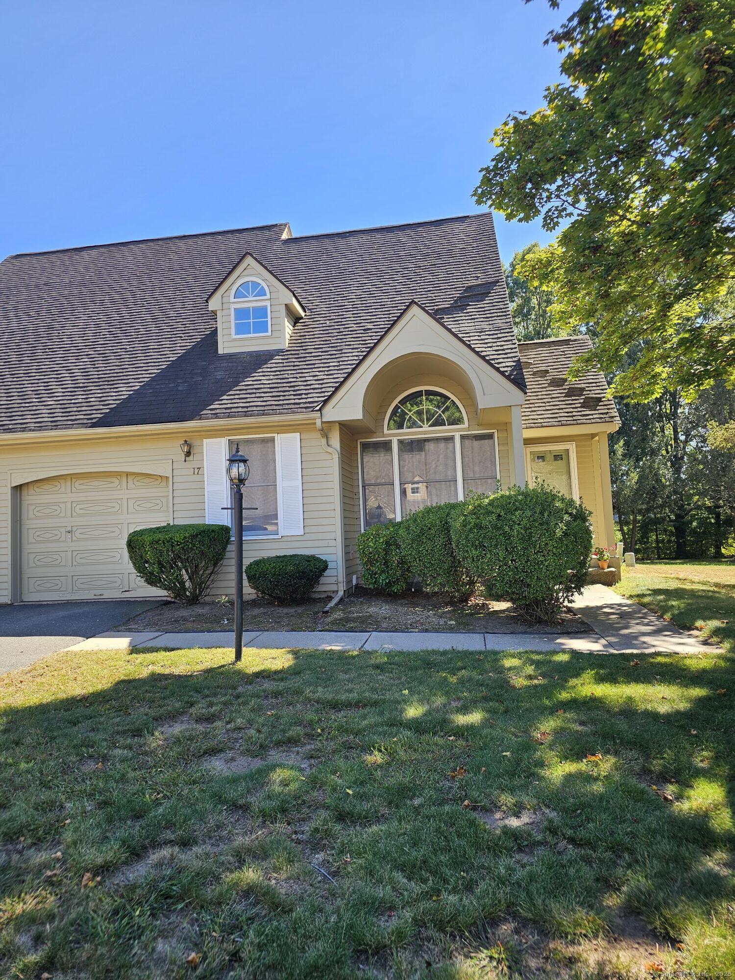 17 Fox Hollow Drive 17