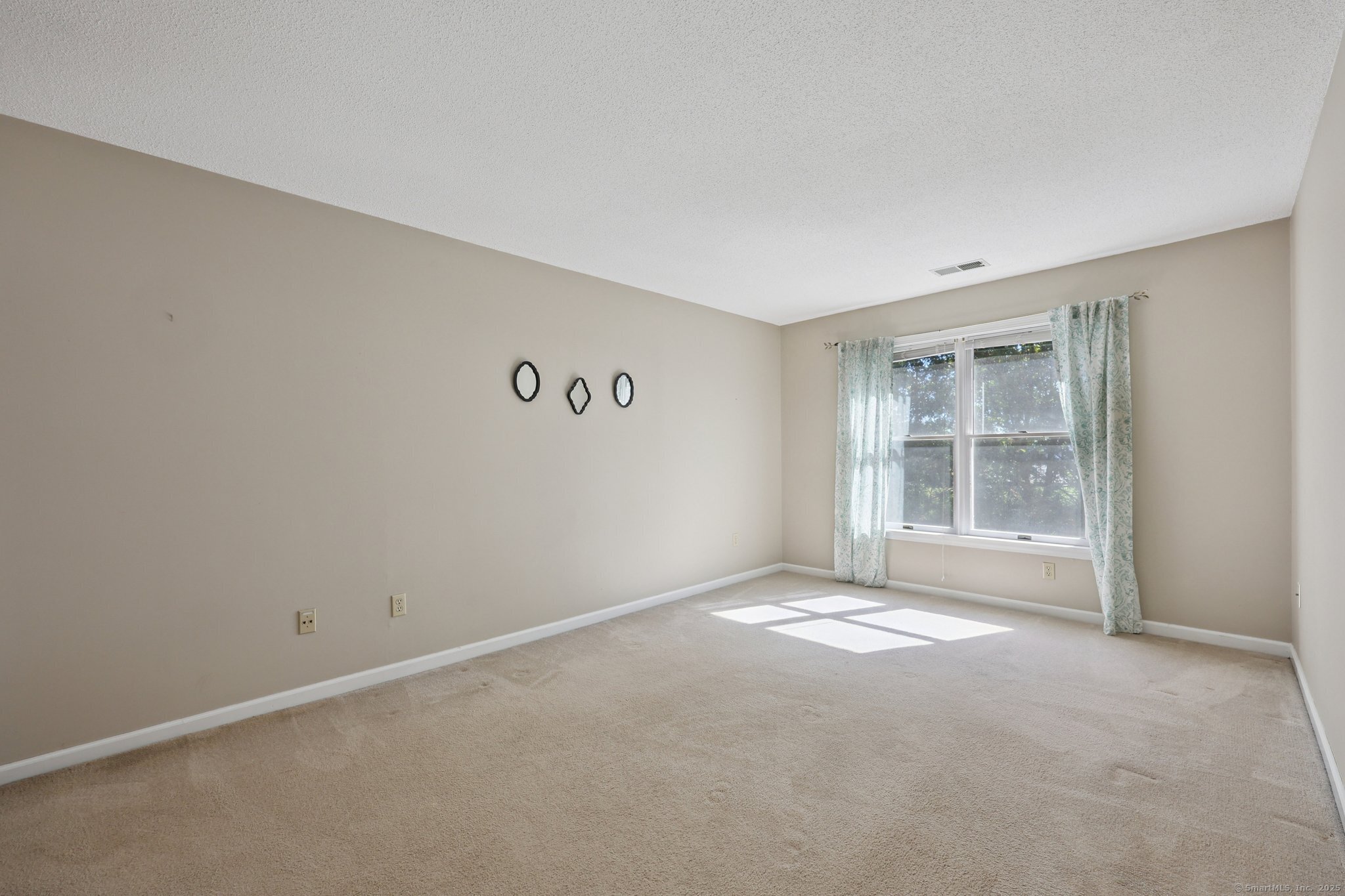 17 Fox Hollow Drive 17