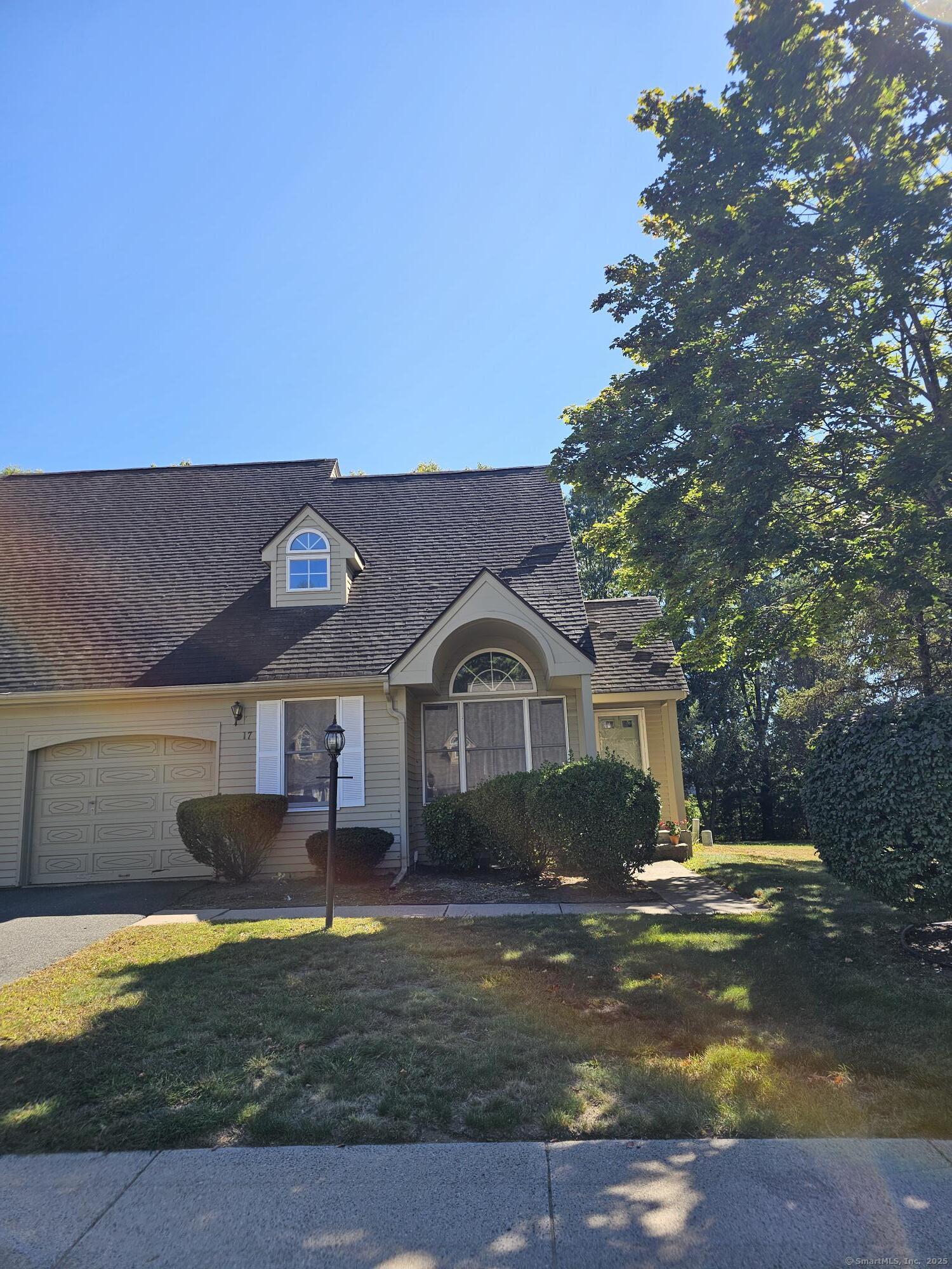 17 Fox Hollow Drive 17