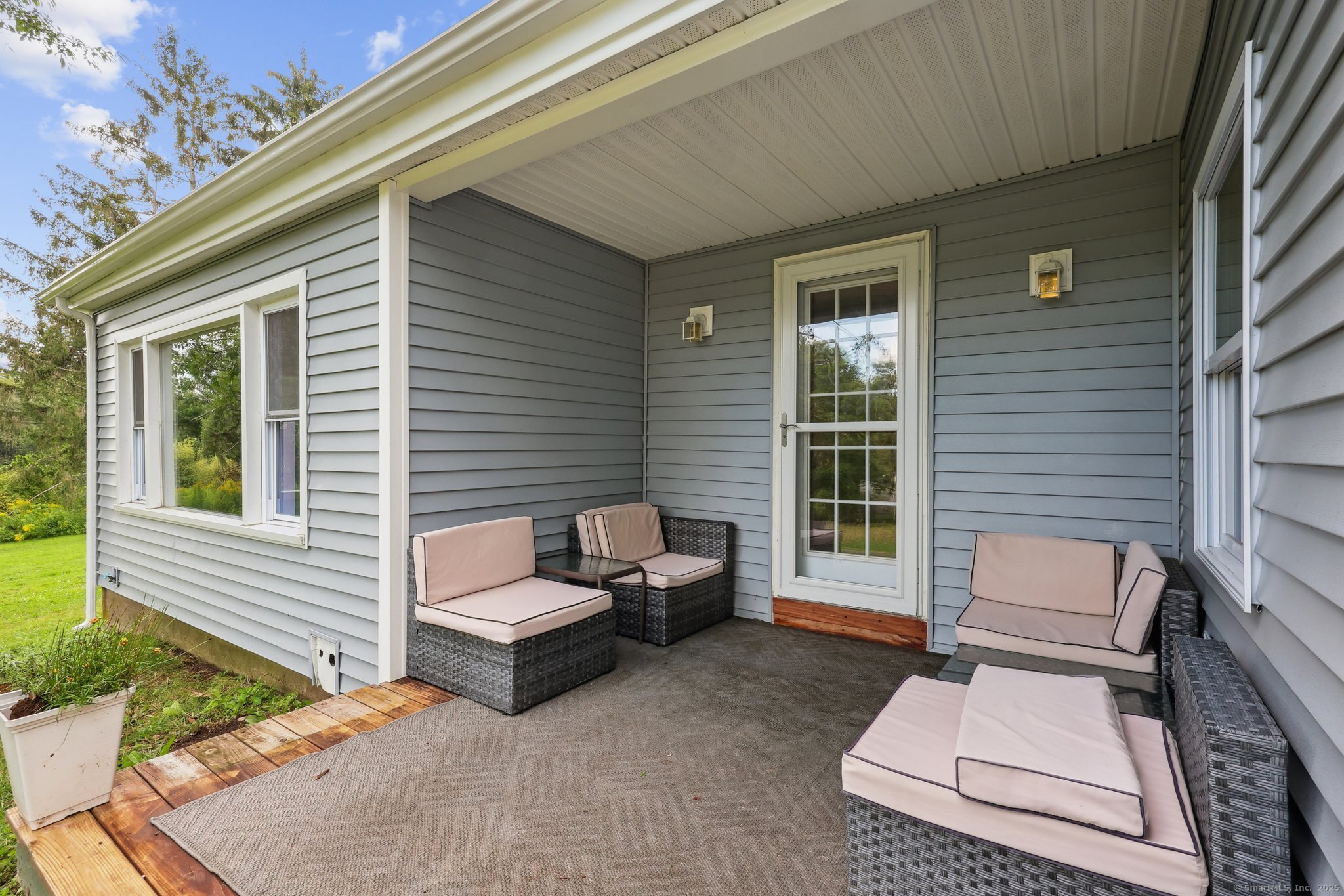 143 North Mountain Road