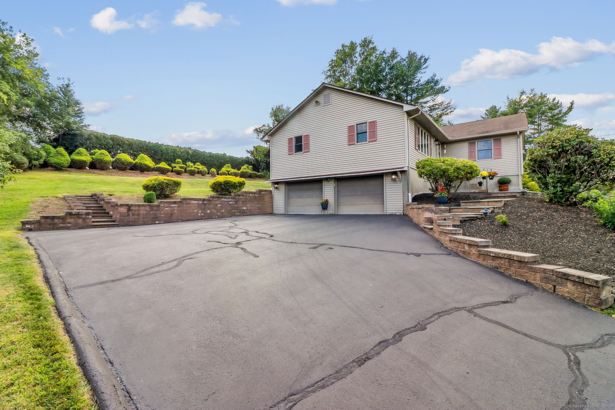 17 Valley View Drive