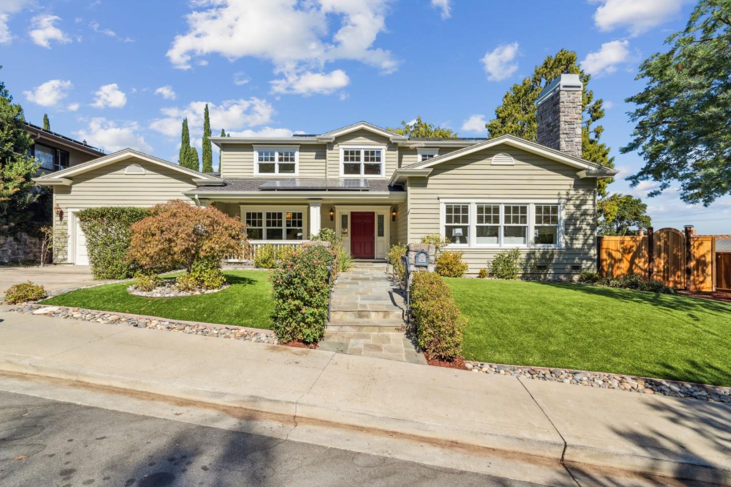 2908 Eaton AVE
