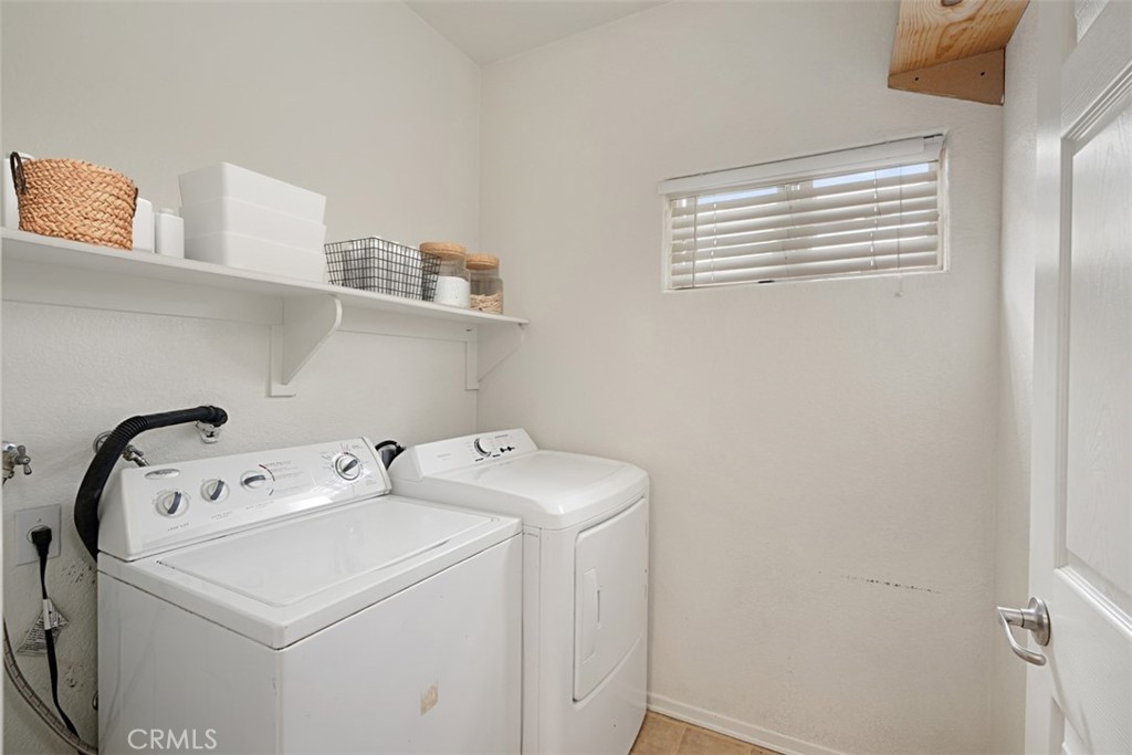 41410 Juniper Street 1524