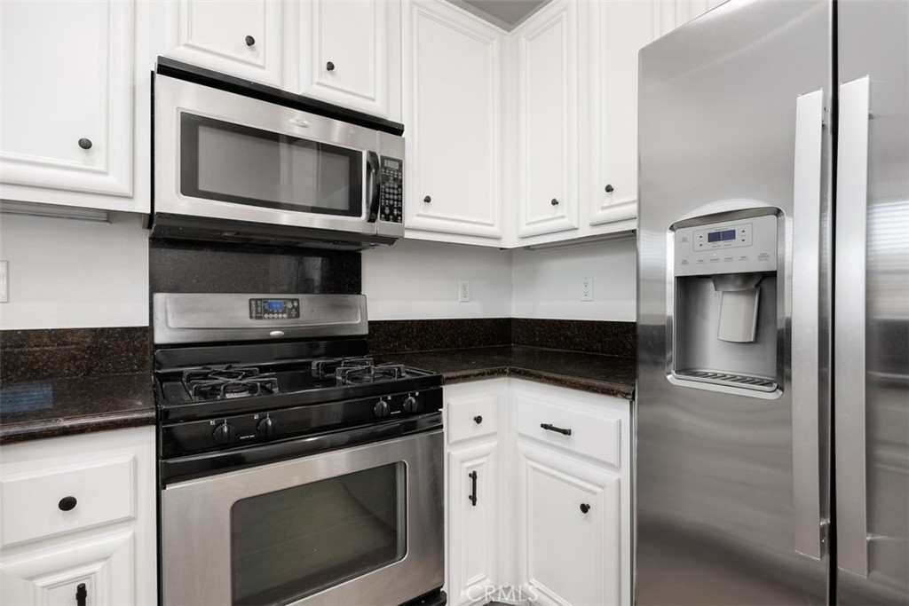 414 Avenida De La Luna