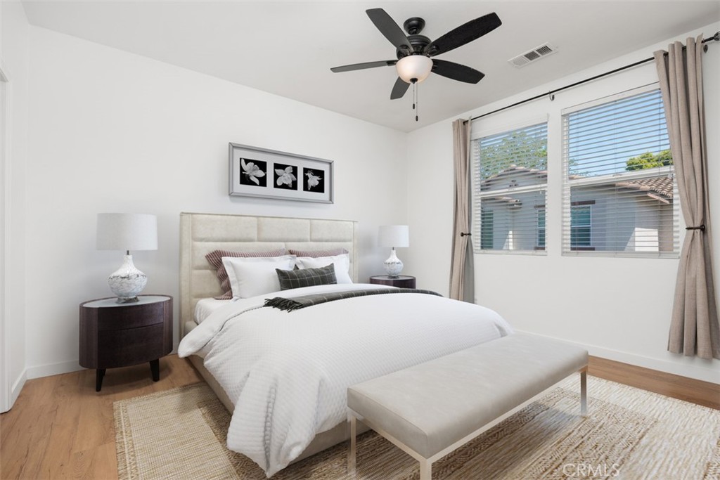 414 Avenida De La Luna