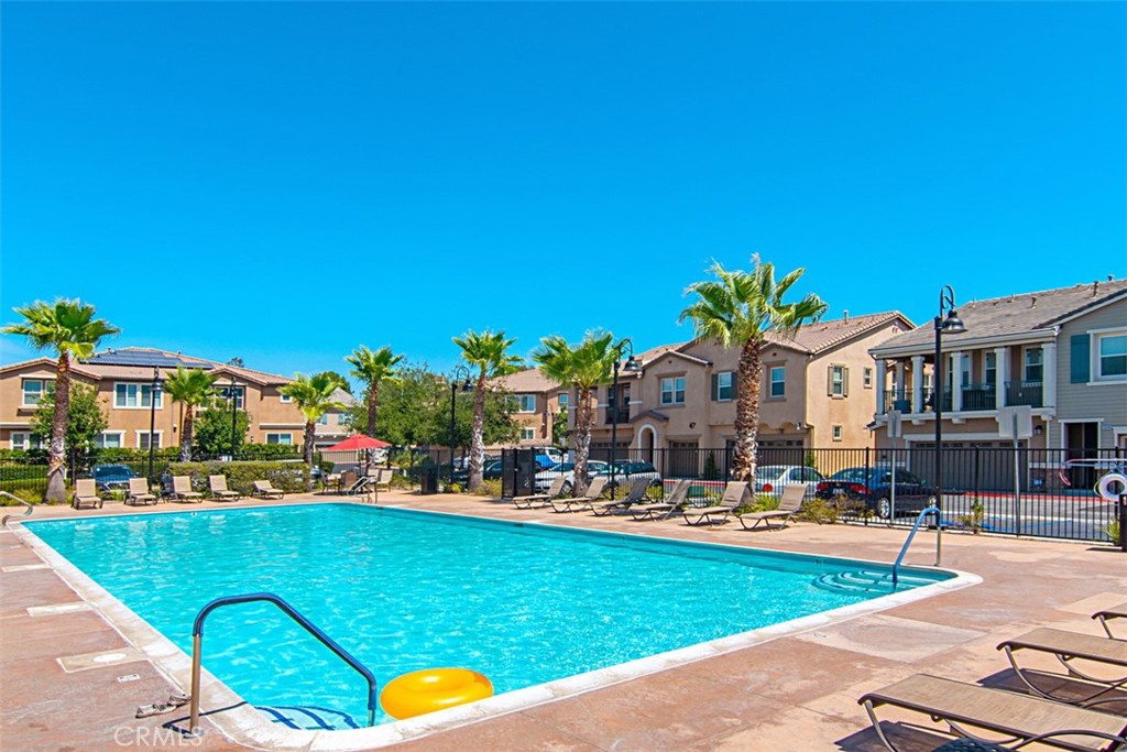 43114 Avenida Abril