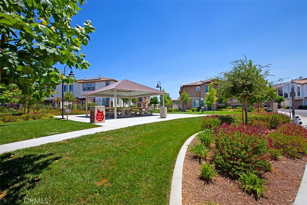 43114 Avenida Abril