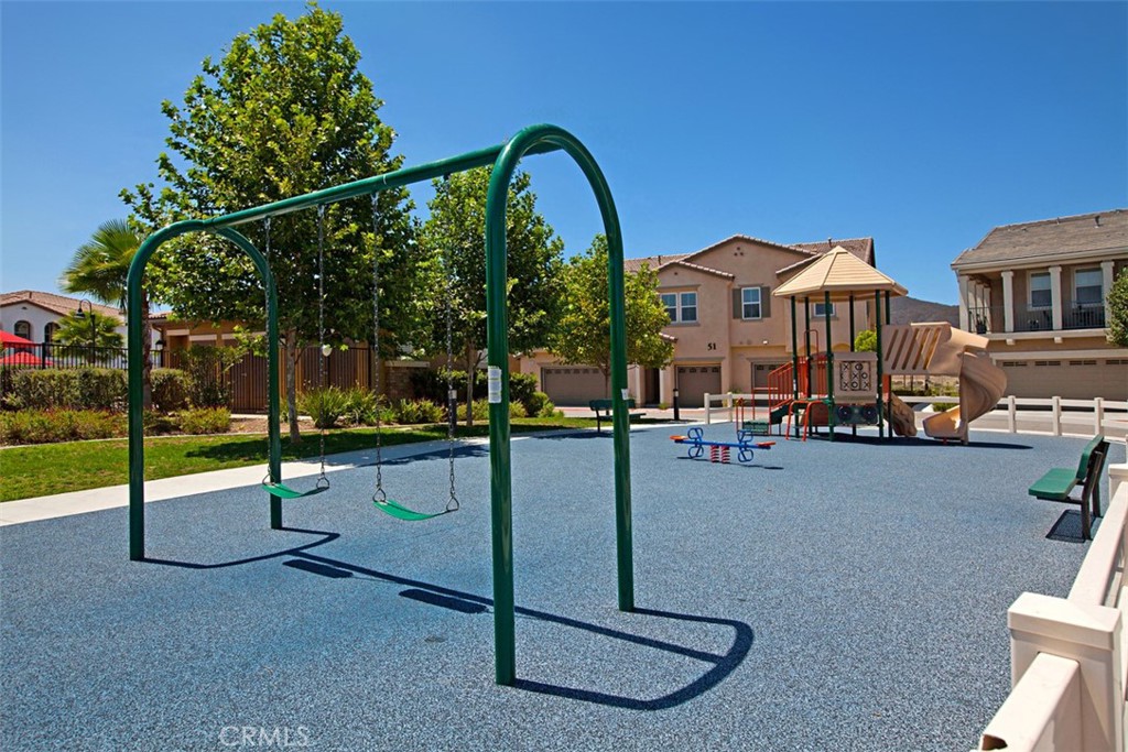 43114 Avenida Abril