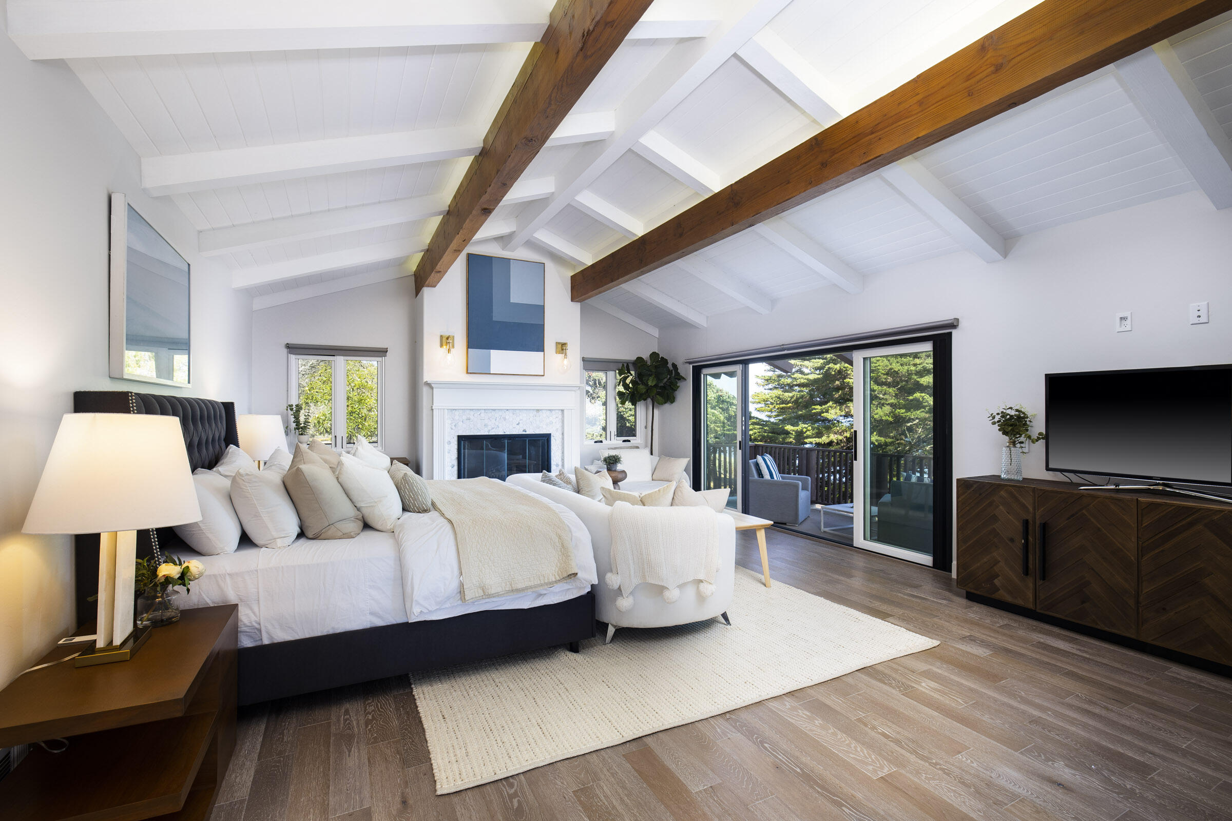 1409 Shoreline Drive