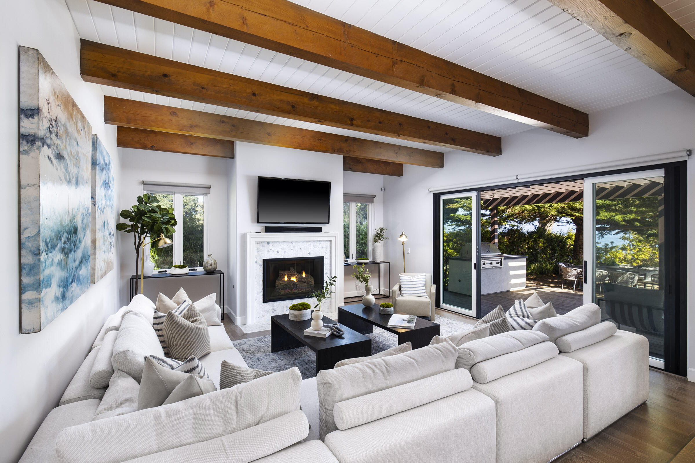 1409 Shoreline Drive