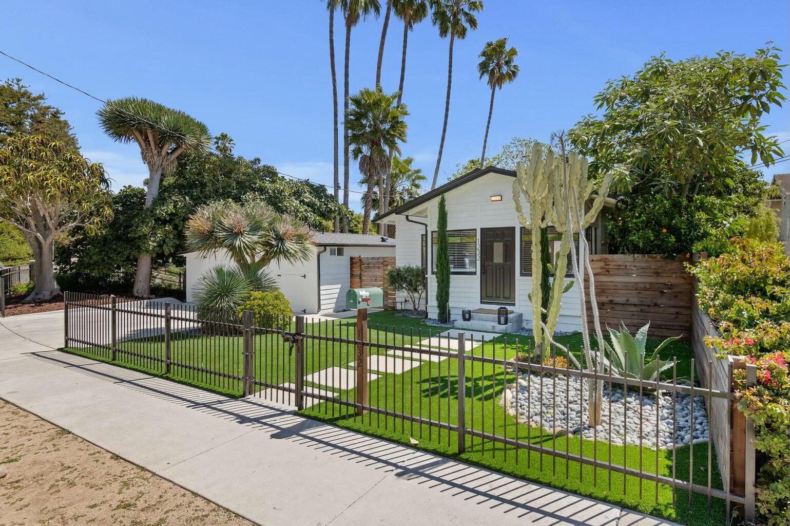 1232 Quinientos Street