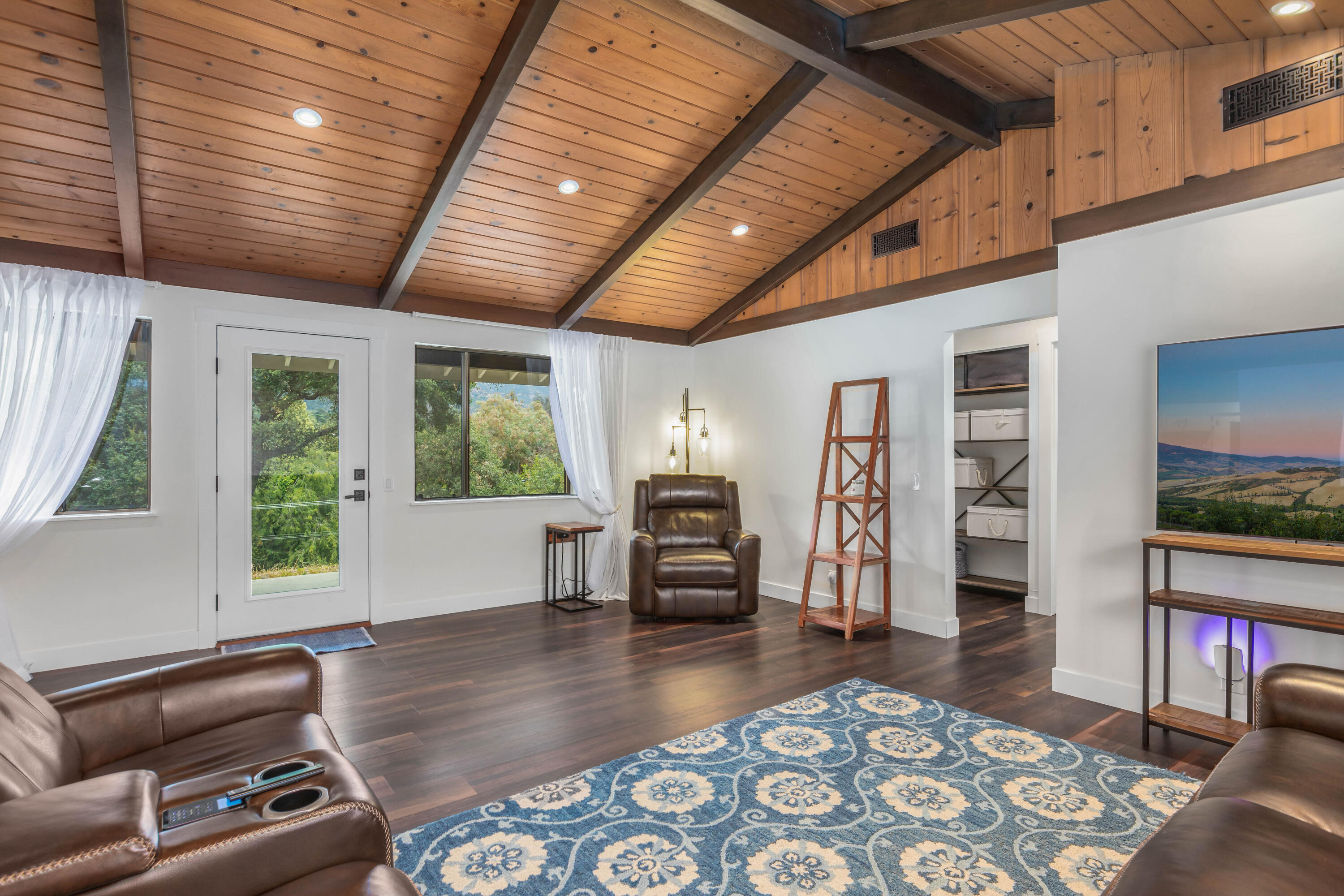 345 Sierra Vista Road