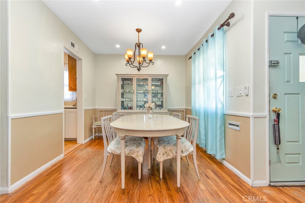 1371 S Bender Avenue