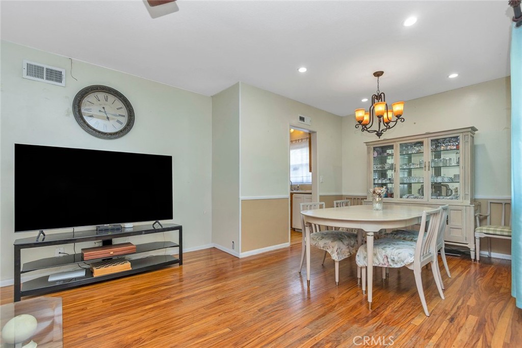 1371 S Bender Avenue