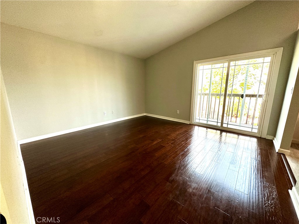 1512 W Sunnyview Dr