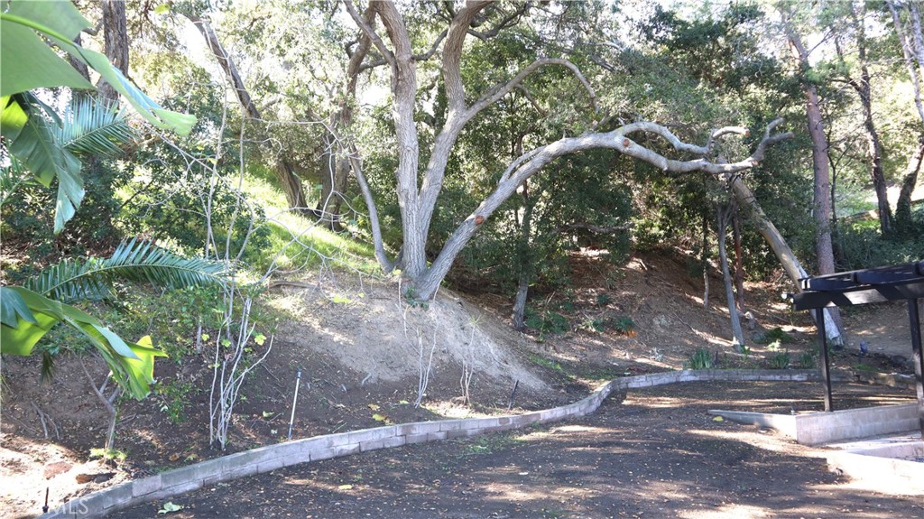 3345 Country Club Drive