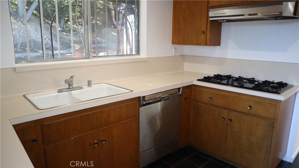 3345 Country Club Drive