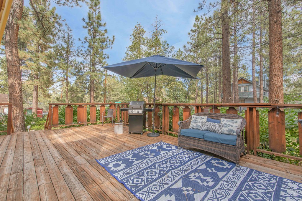 300 Los Angeles Avenue