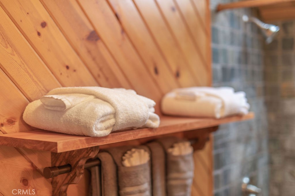 300 Los Angeles Avenue