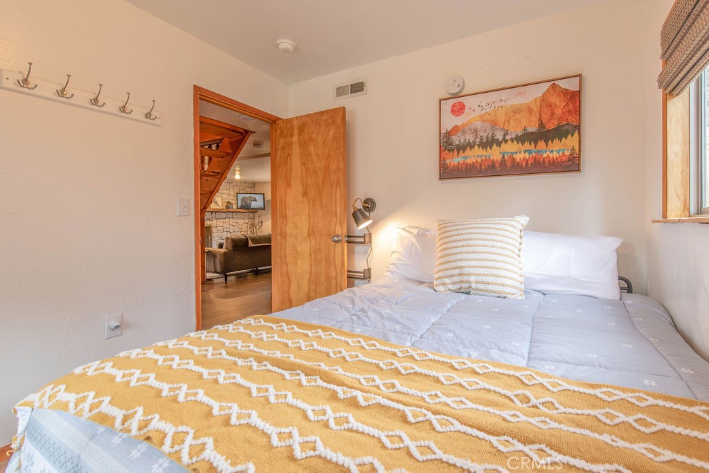 300 Los Angeles Avenue