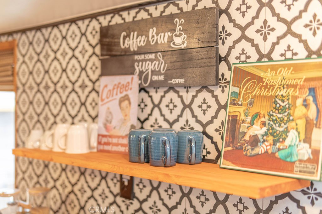 300 Los Angeles Avenue