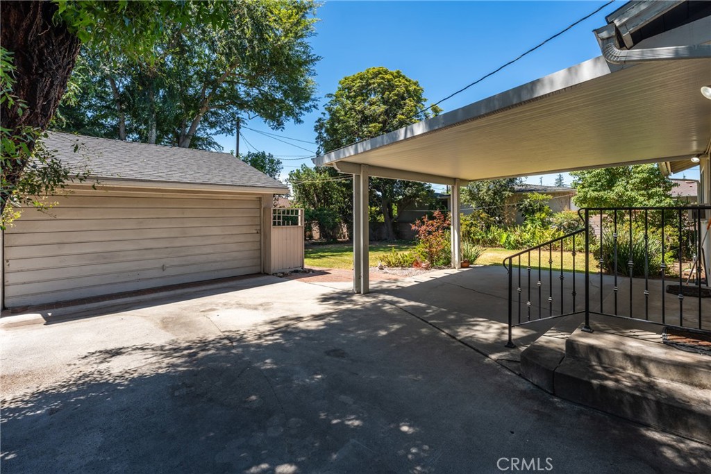 9844 Estrella Avenue