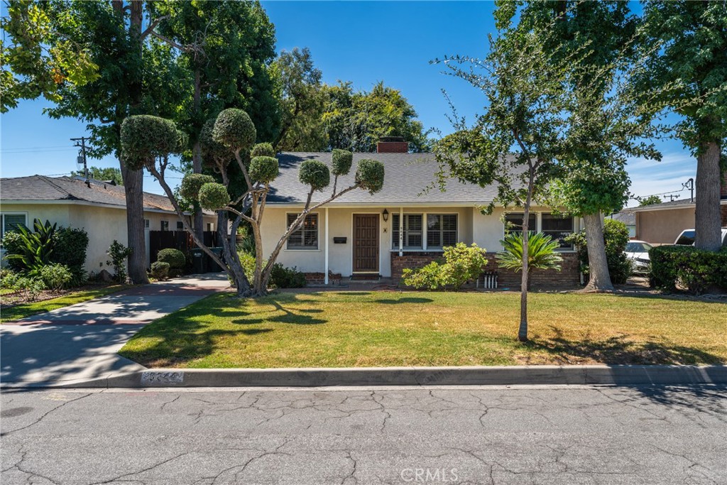 9844 Estrella Avenue