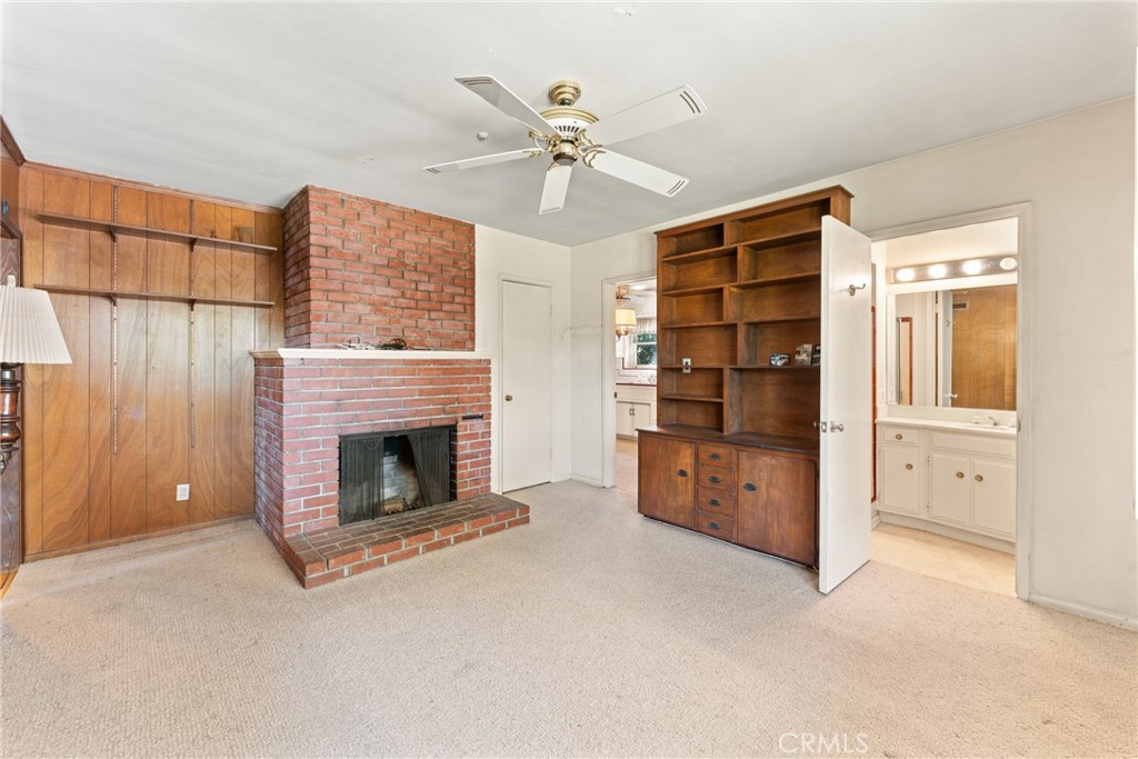 9844 Estrella Avenue