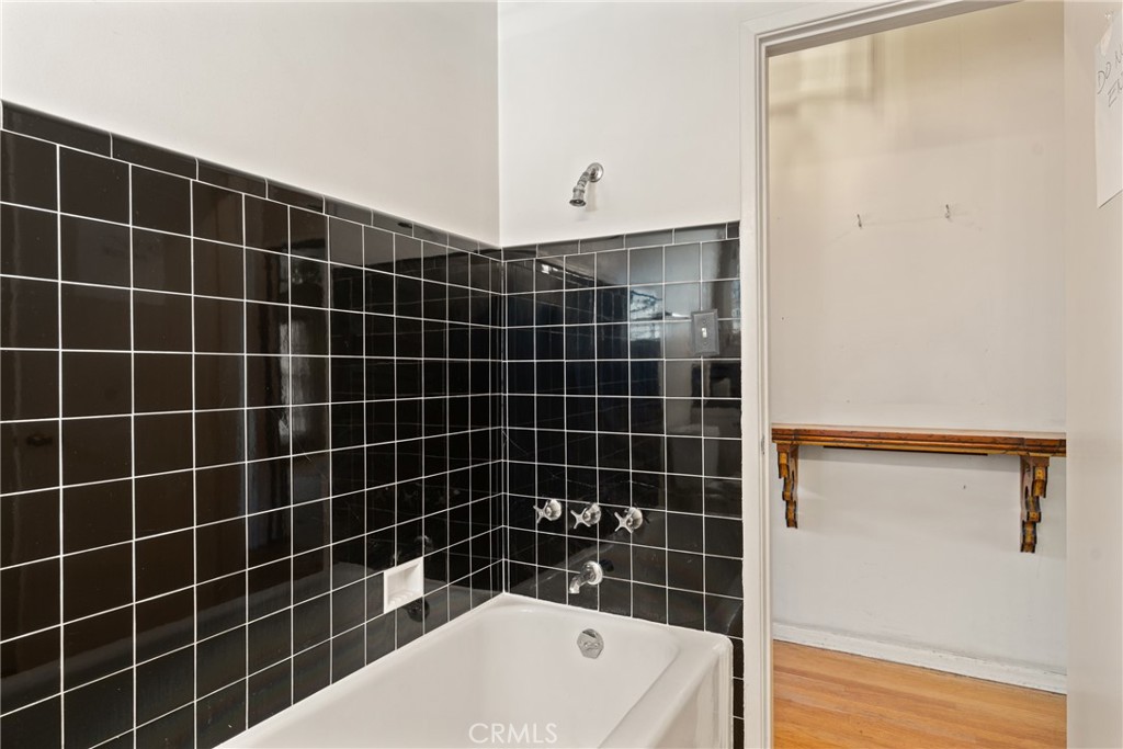 9844 Estrella Avenue