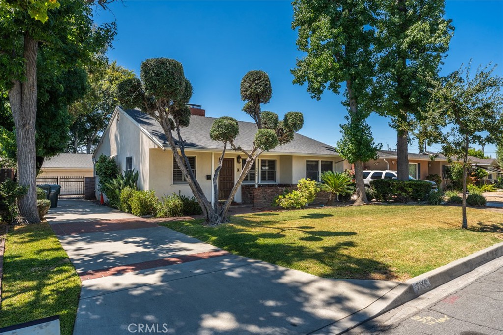 9844 Estrella Avenue