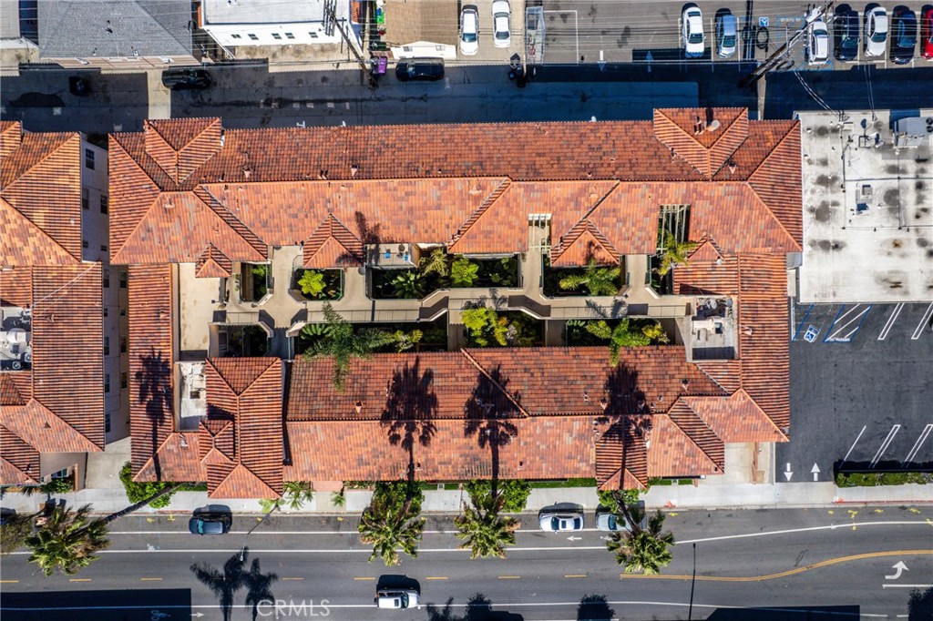 1207 Obispo Avenue 107