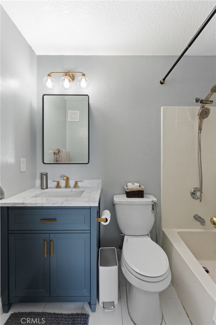 1207 Obispo Avenue 107