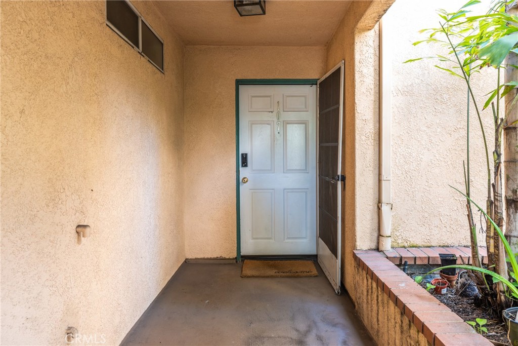 1207 Obispo Avenue 107