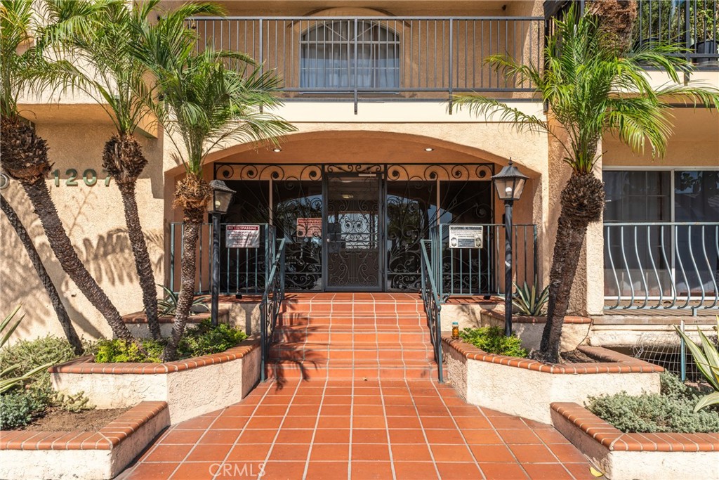 1207 Obispo Avenue 107