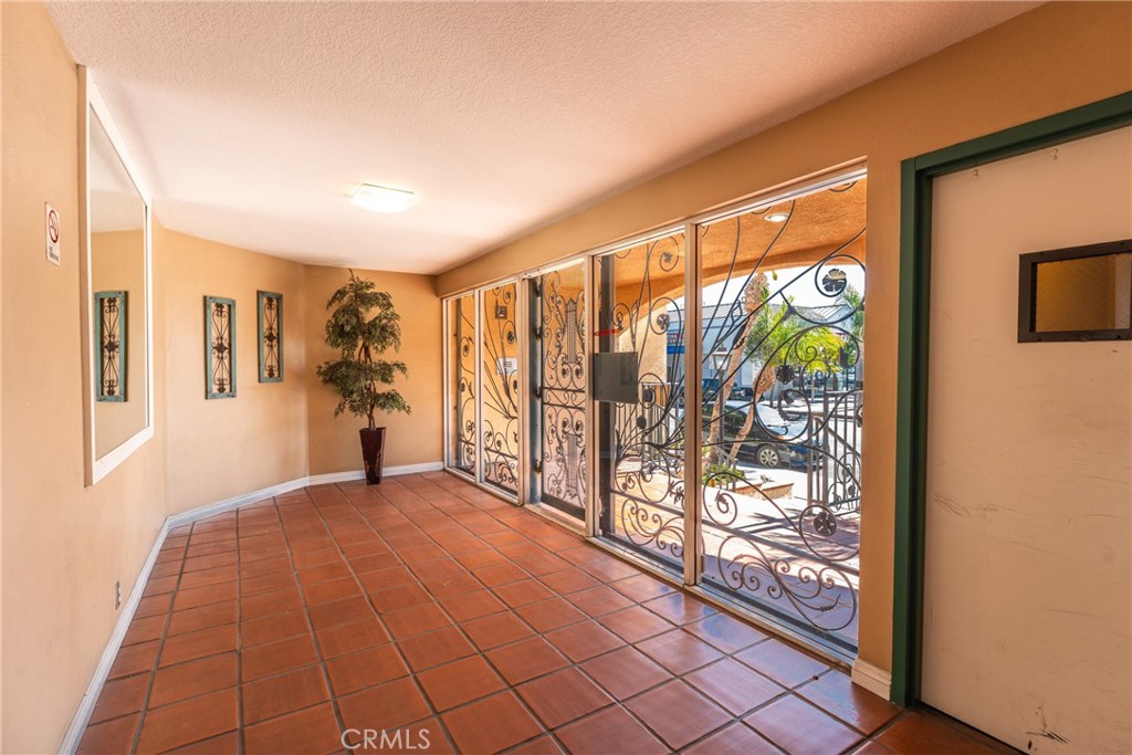 1207 Obispo Avenue 107