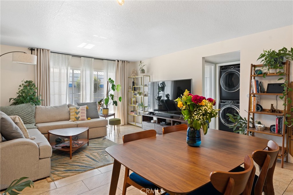 1207 Obispo Avenue 107