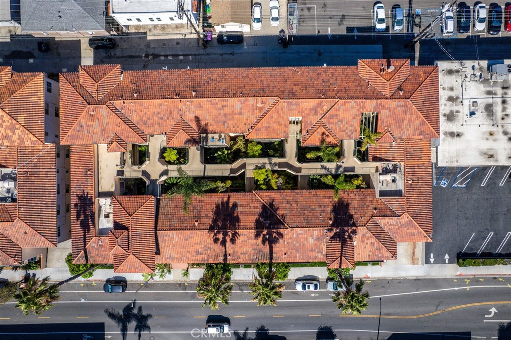 1207 Obispo Avenue 107