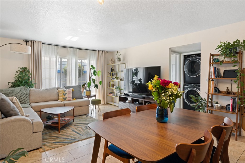 1207 Obispo Avenue 107