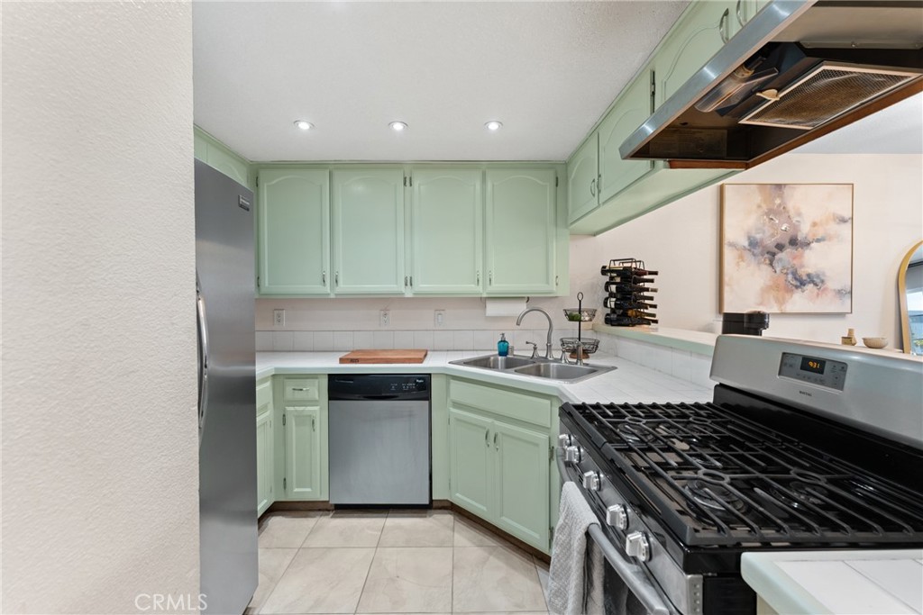 1207 Obispo Avenue 107