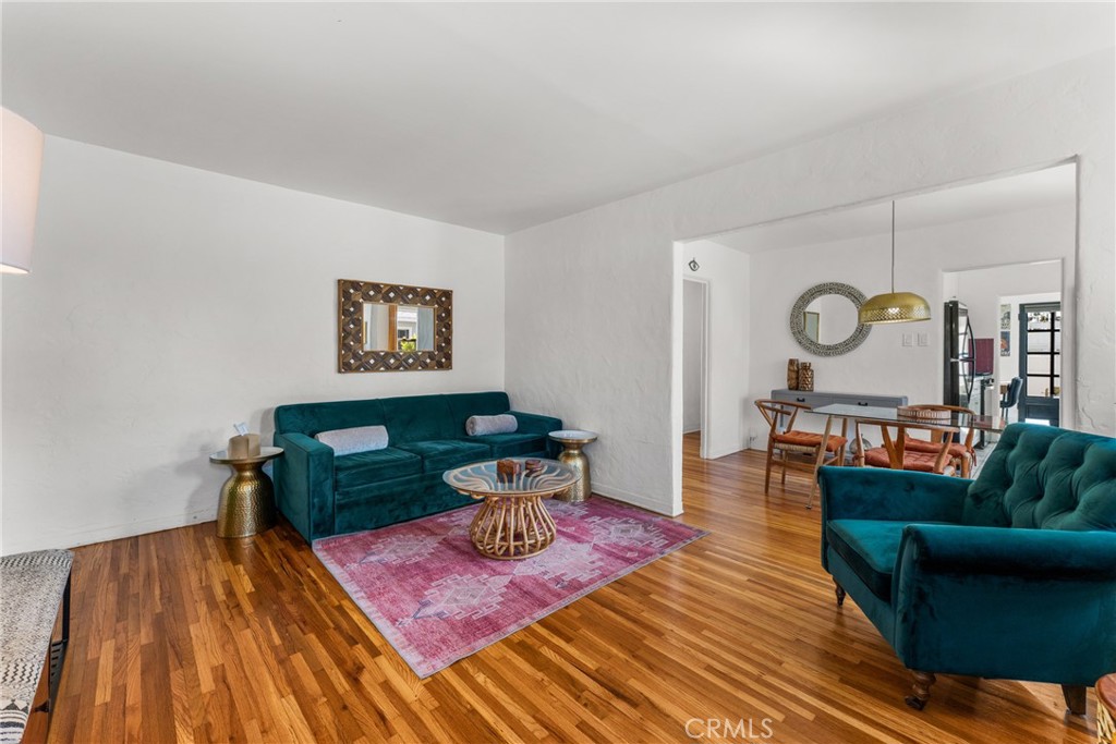 5512 Willowcrest