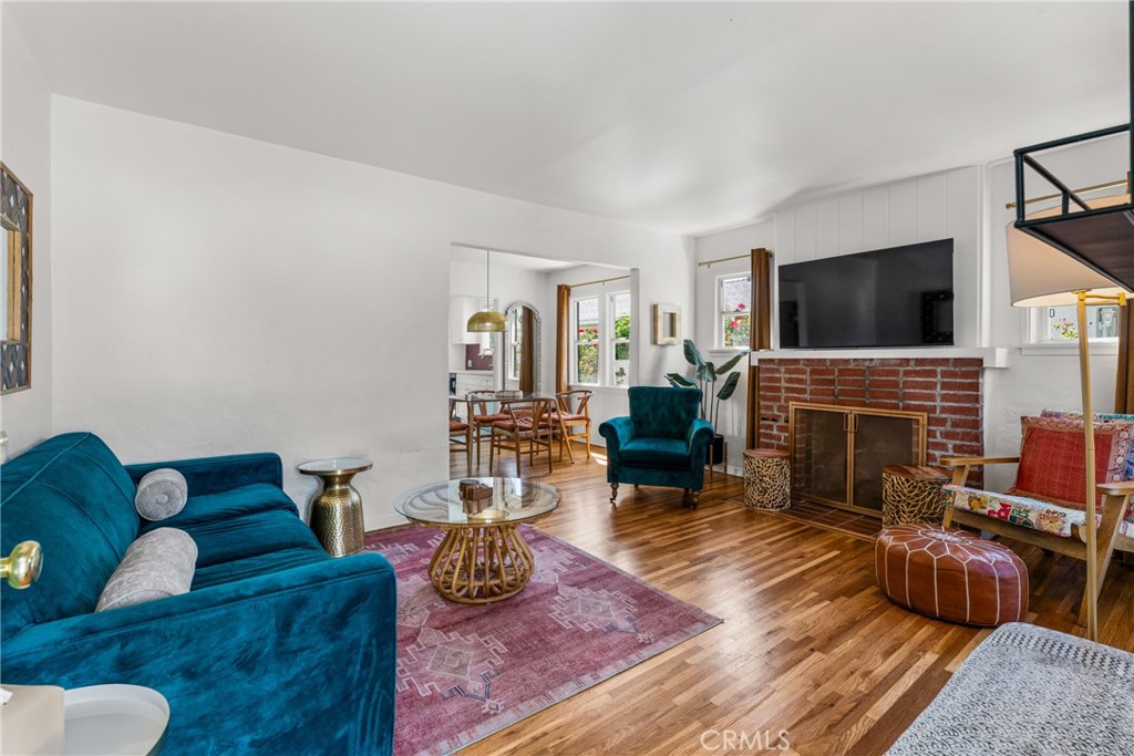 5512 Willowcrest