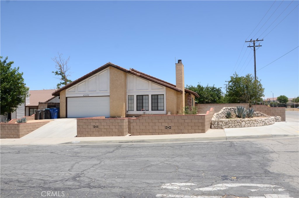 43600 Santa Rosa Circle