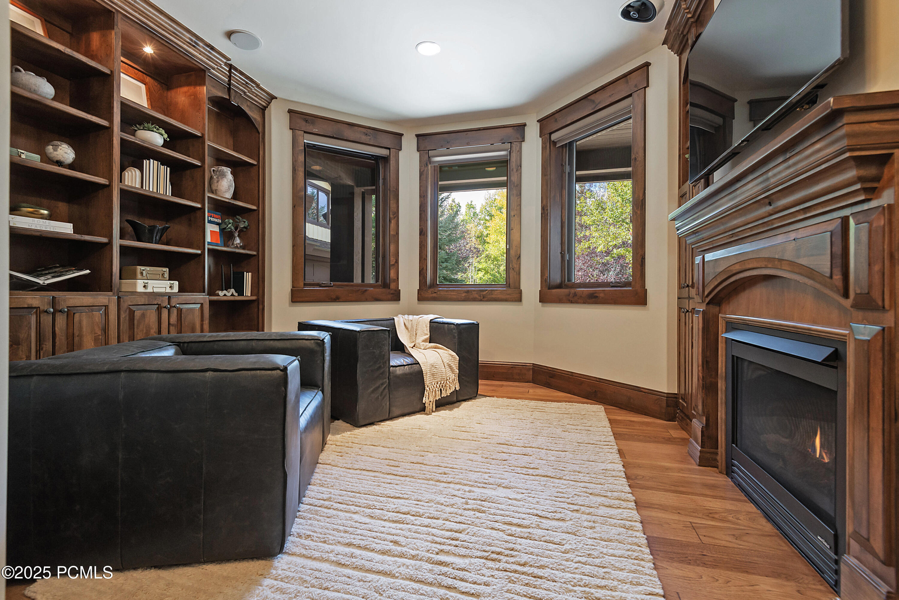 4784 Sagebrush Road
