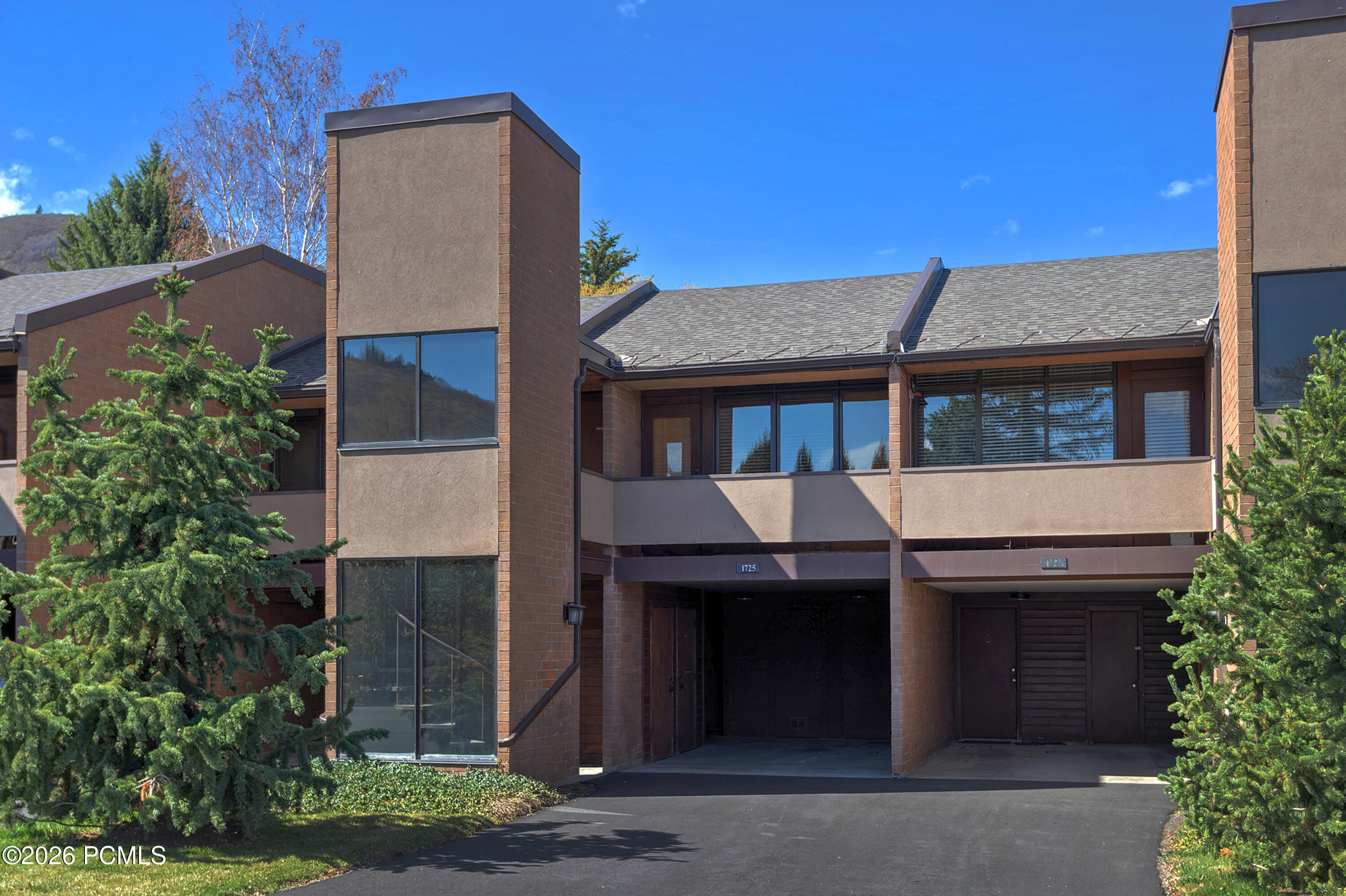 1725 Captain Molly Drive