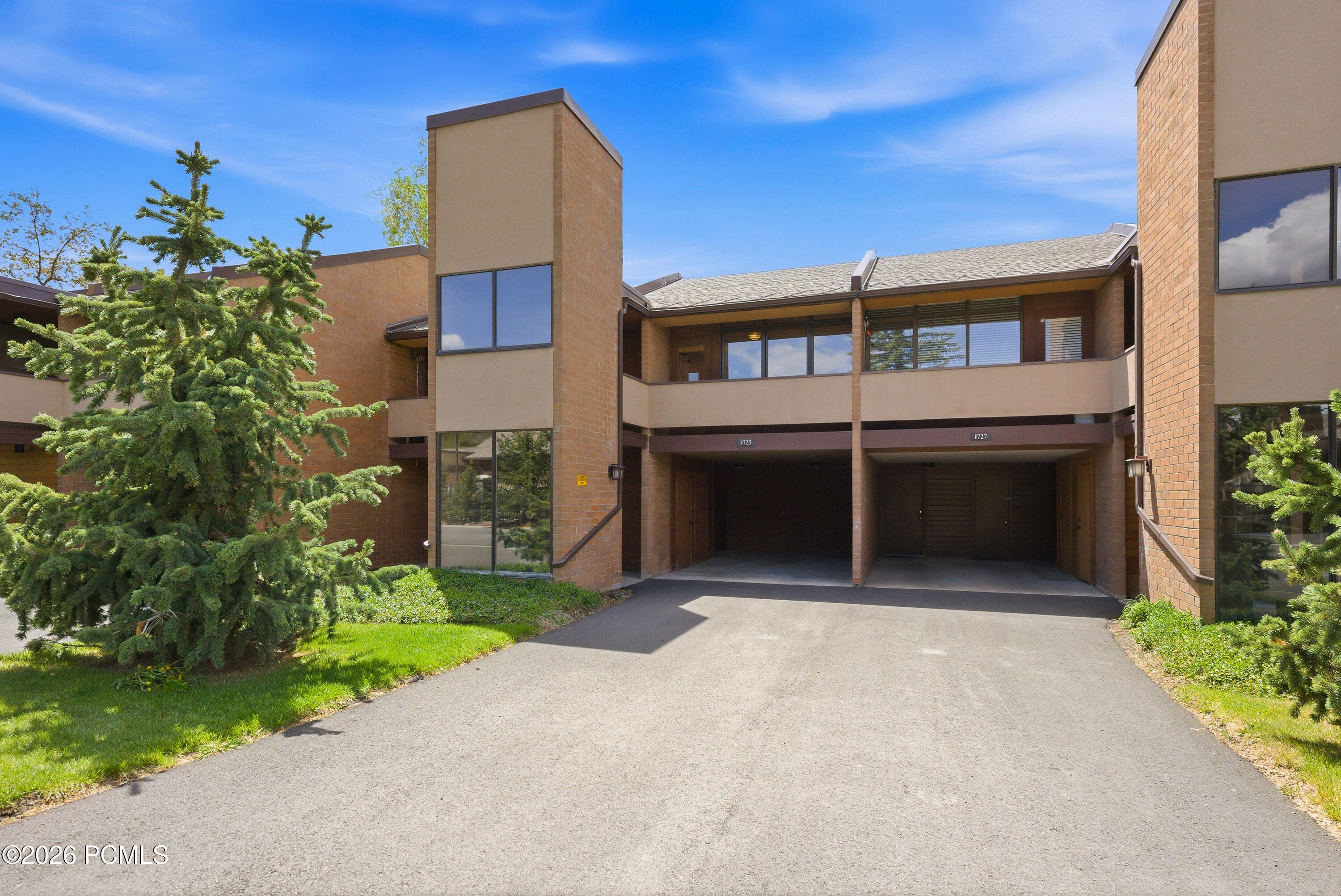 1725 Captain Molly Drive