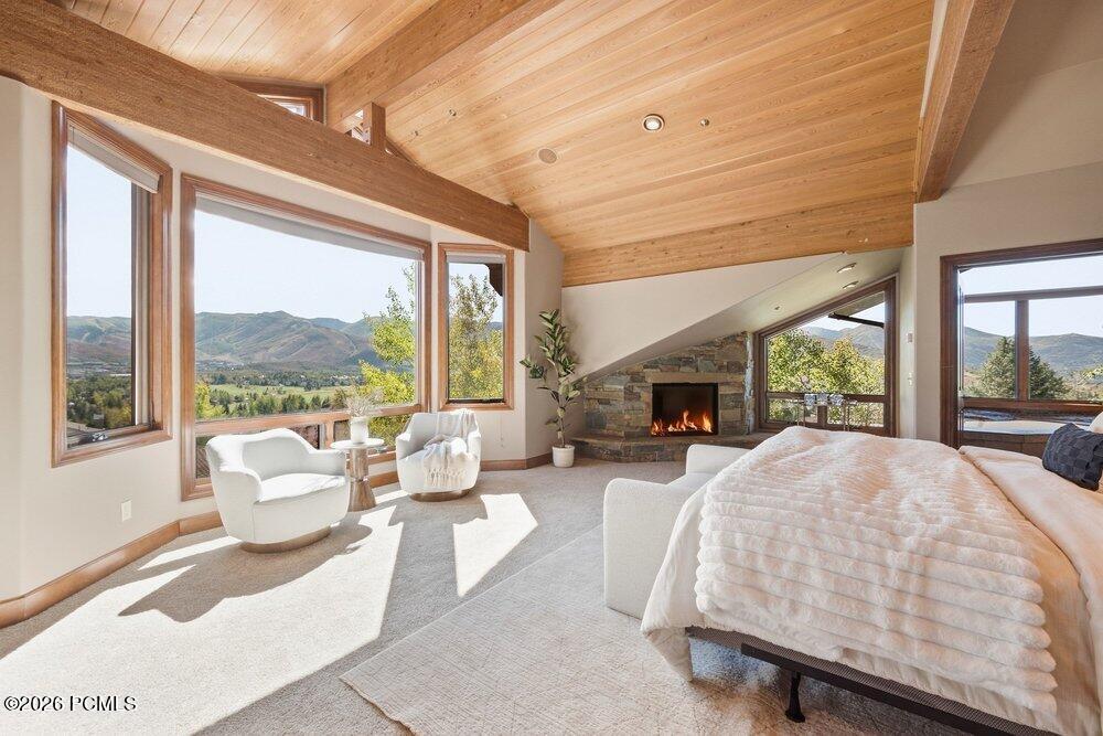 2555 Larkspur Drive