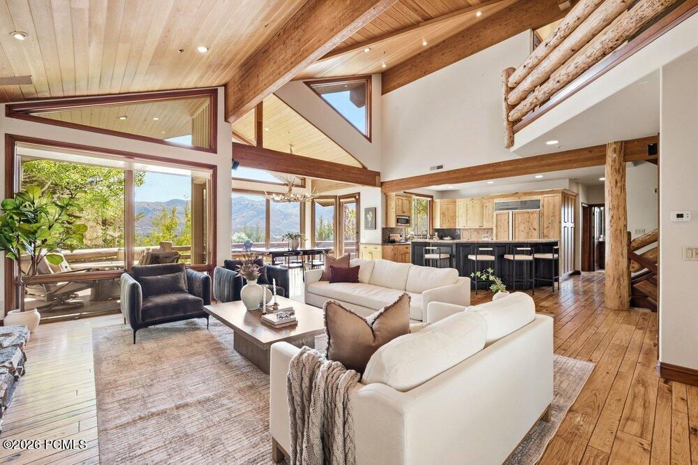 2555 Larkspur Drive