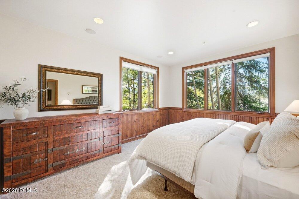 2555 Larkspur Drive