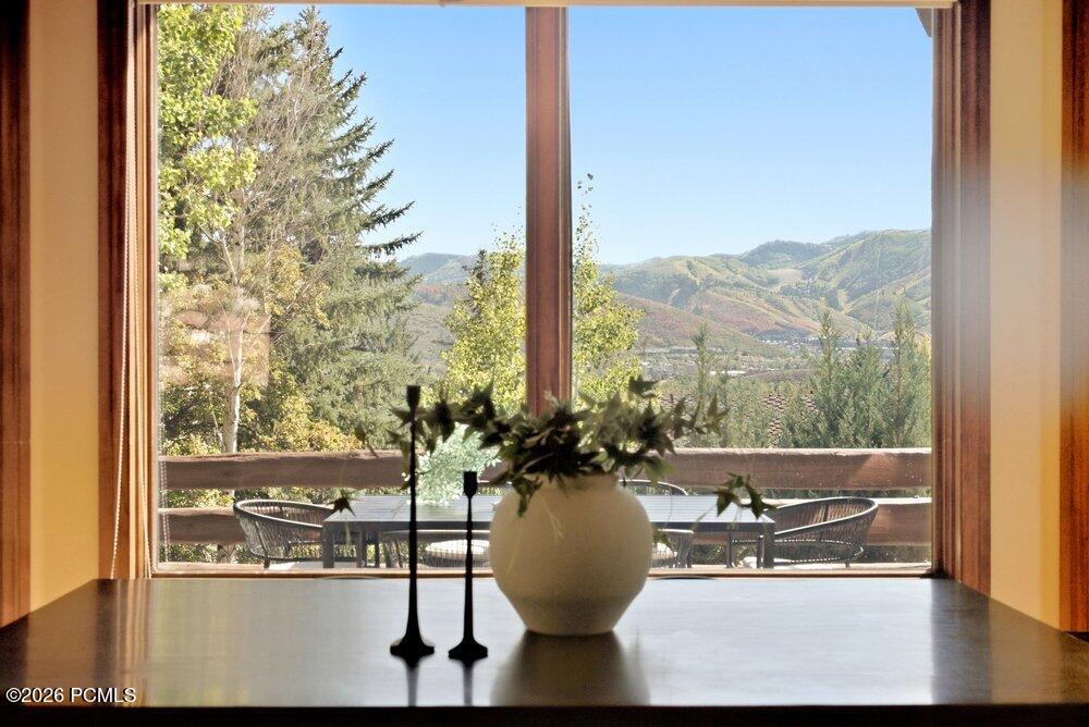 2555 Larkspur Drive