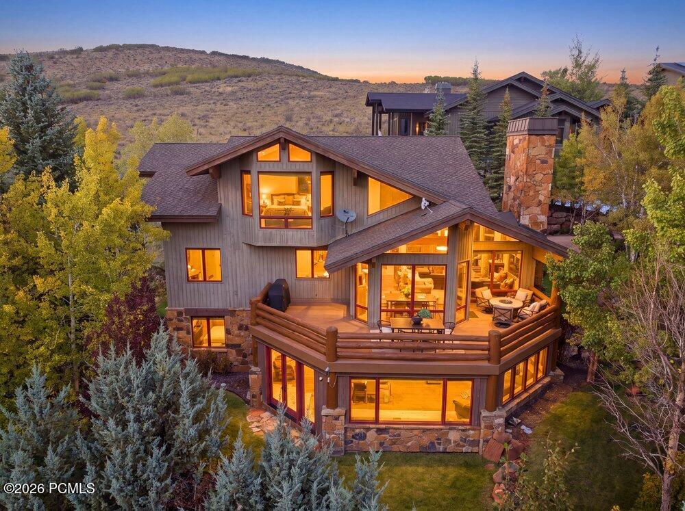 2555 Larkspur Drive